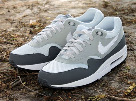 nike air max 1 essential damen weiß grau|Nike Air Max 1 Essential online .